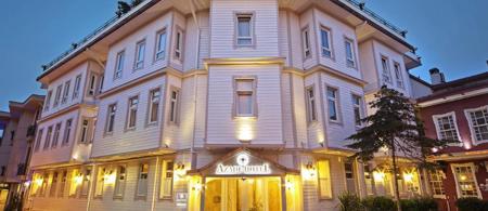 Triton Hotel