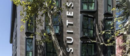 Upsuites Hotel