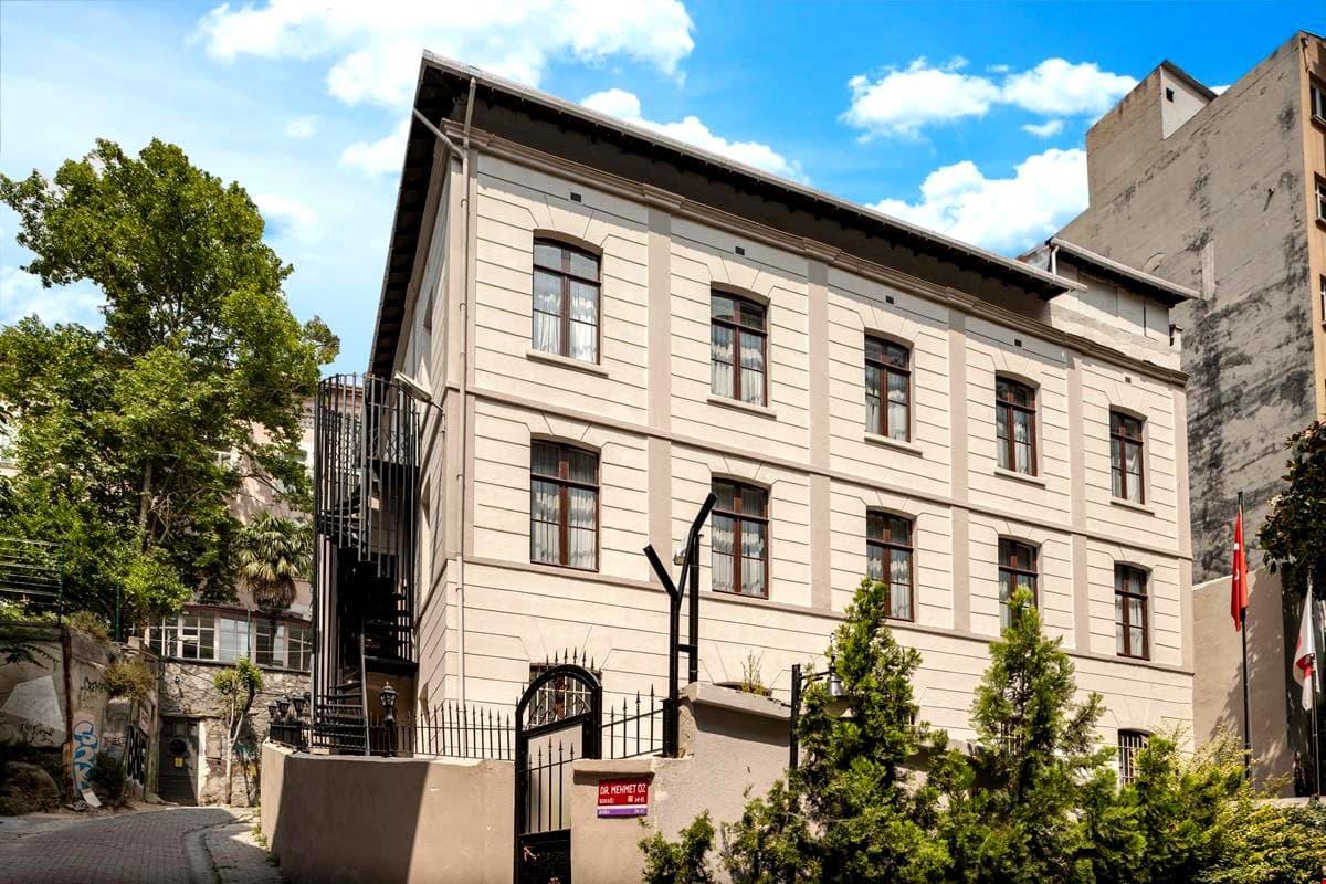 Element Garden Hotel