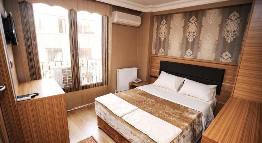 Grand Lara Hotel