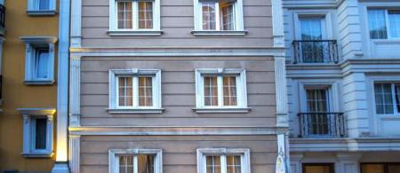 Raymond Hotel