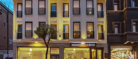 Obelisk Hotel & Suites