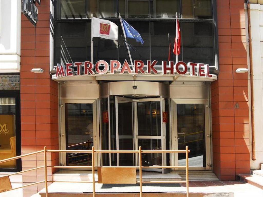 Taksim Metropark Hotel