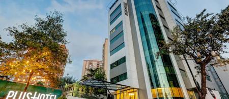 Plus Hotel & Suites