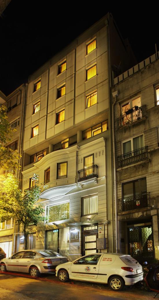 Gallery Residence & Hotel