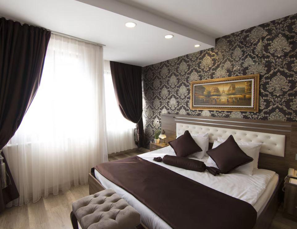 A Palace Luxury Apartments&Suites