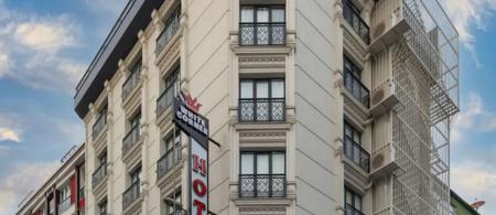 White Corner Hotel