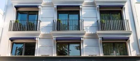 Meg Hotel