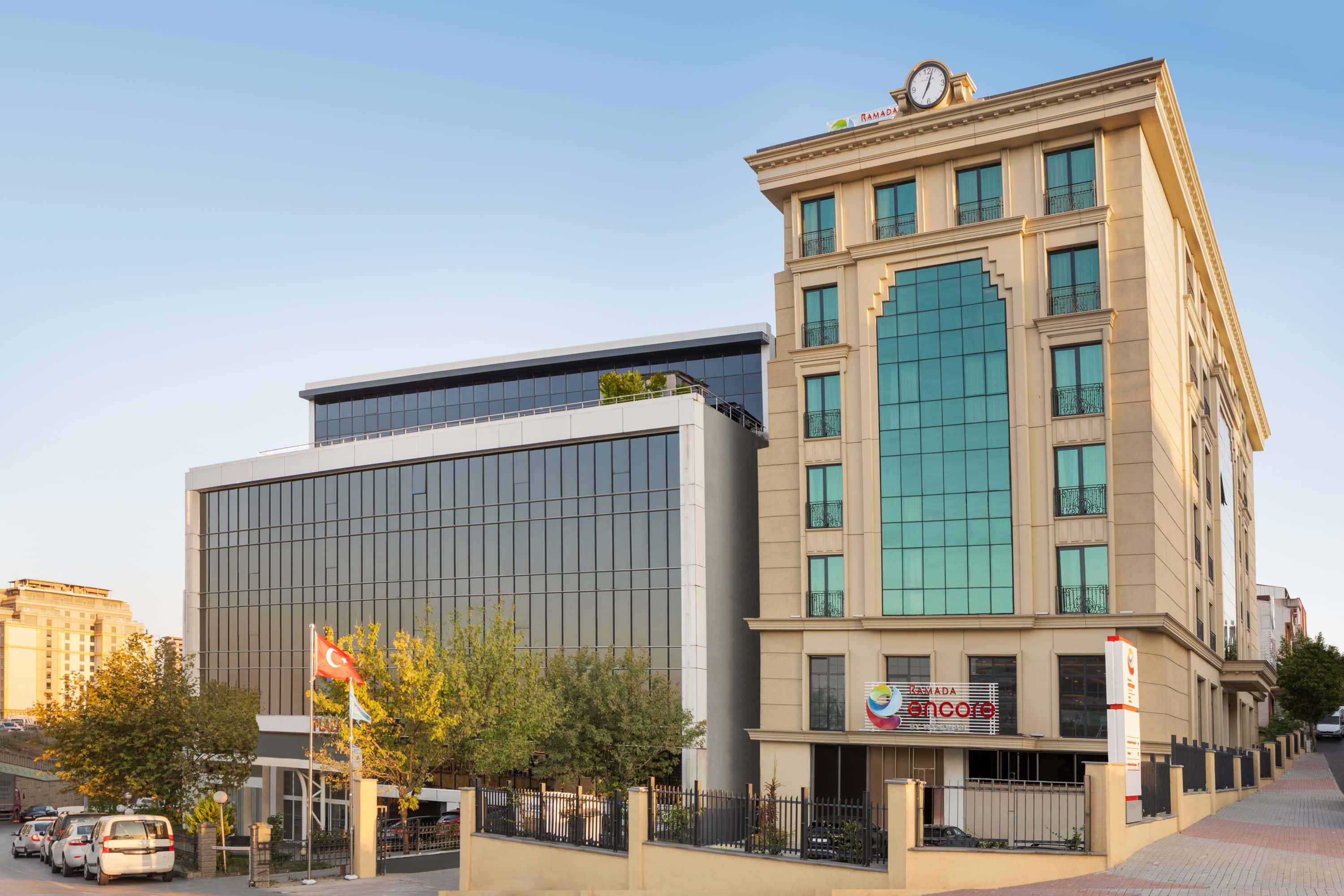 Ramada Encore by Wyndham Basin Express