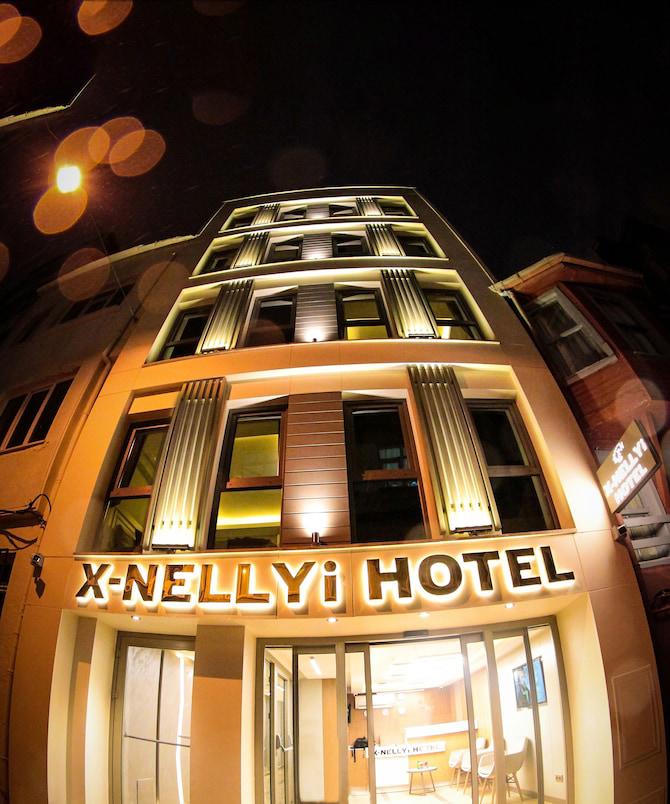 X Nellyi Hotel