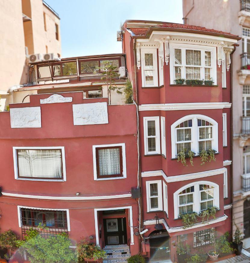 Faik Pasha Apartments