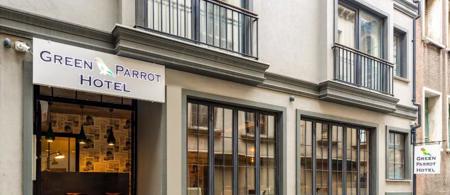 Green Parrot Hotel
