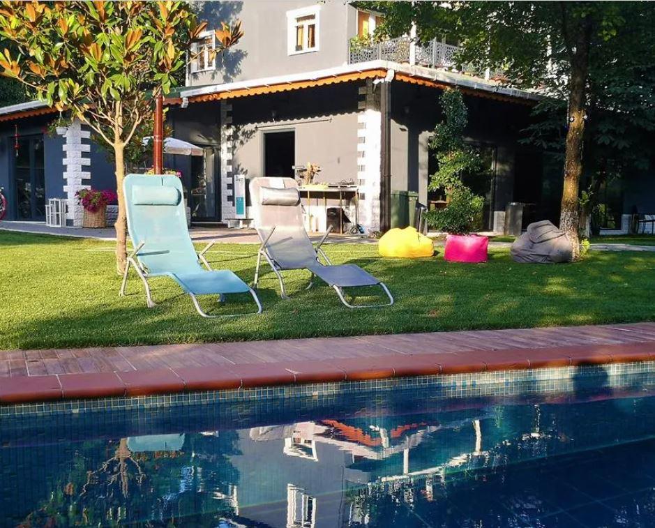 Hbs Boutique Hotel Garden & Restaurant