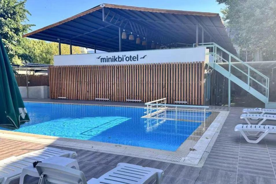 Minik Bi Otel