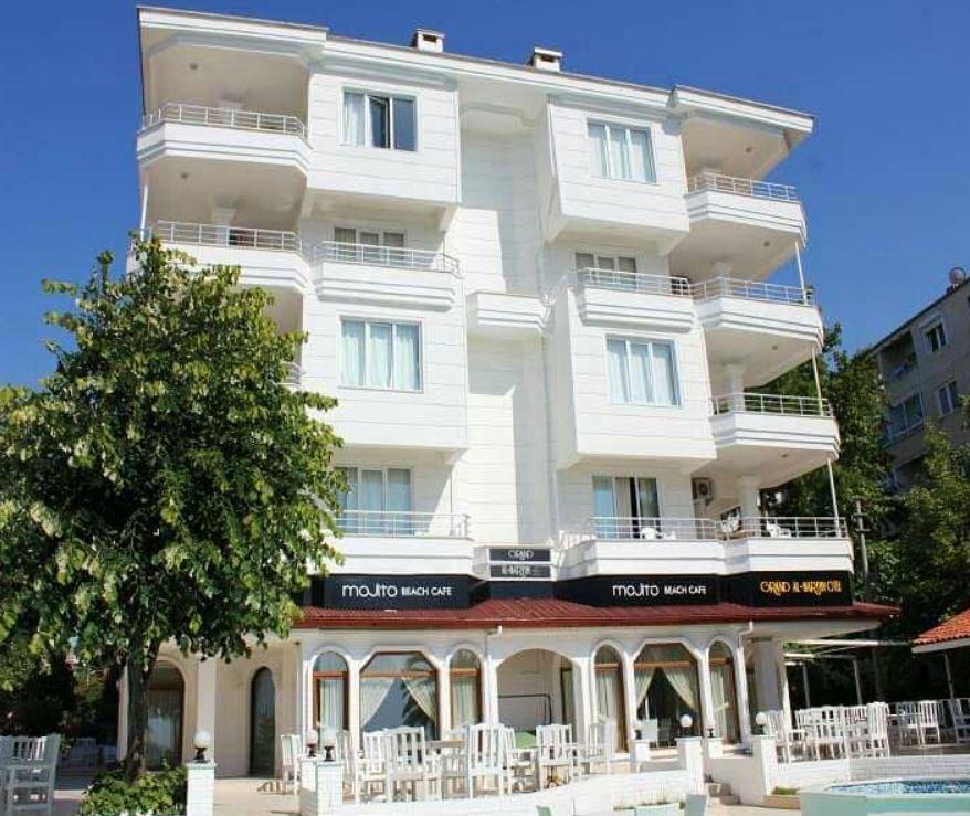 Grand Al-Harthy Hotel