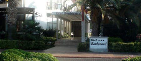 Boulevard Hotel