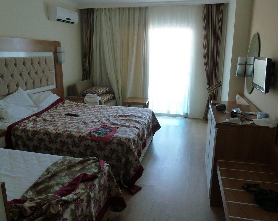 Hedef Beach Resort & Spa