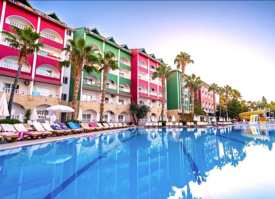 Seven Seas Palmeras Bay