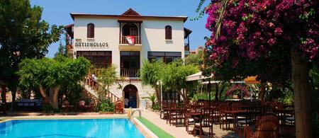 Club Antiphellos
