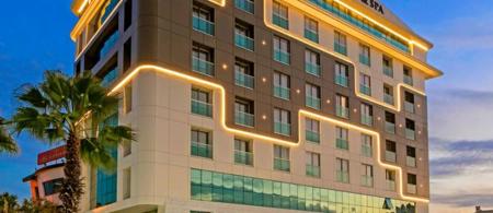 B Business Hotel & Spa