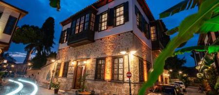Cedrus Hotel