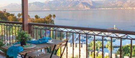 Mavi Avlu Old Town Apartments