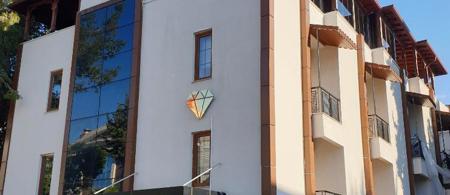 Pure Diamond Hotel