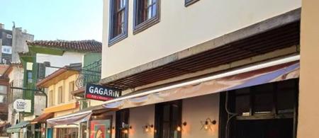 Gagarin Pub & Hotel