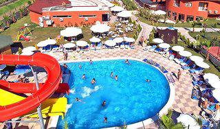 Club Side Coast Hotel