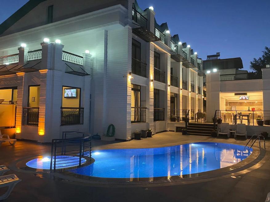 Miyas Luxury Hotel
