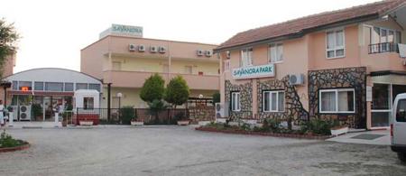 Sayanora Hotel