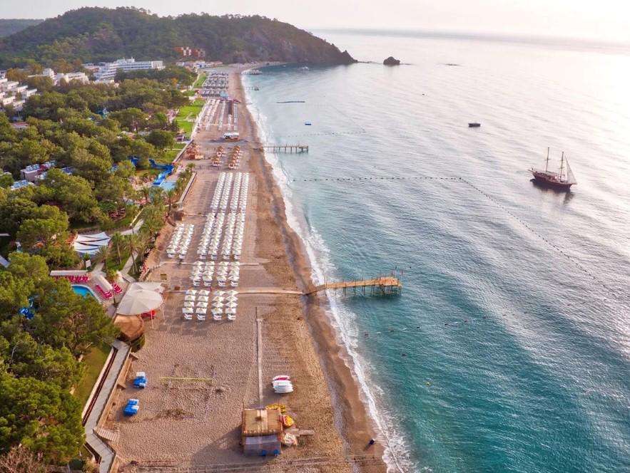 Pirate's Beach Club