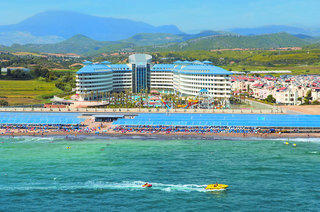 Crystal Admiral Resort & Spa