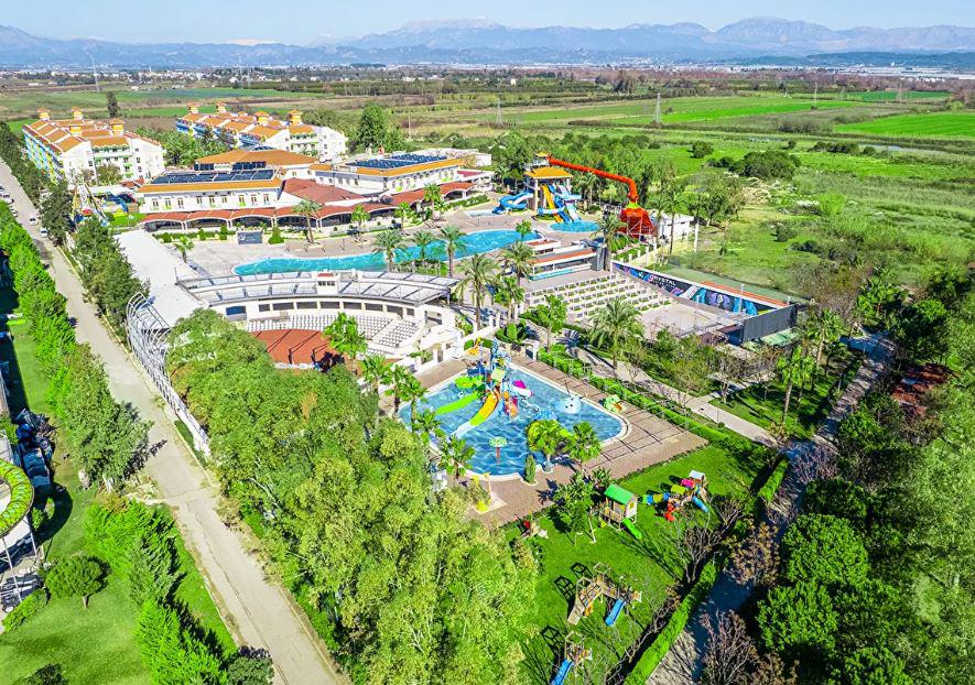 Crystal Paraiso Verde Resort