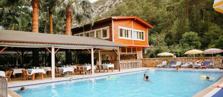 Canada Hotel & Bungalows