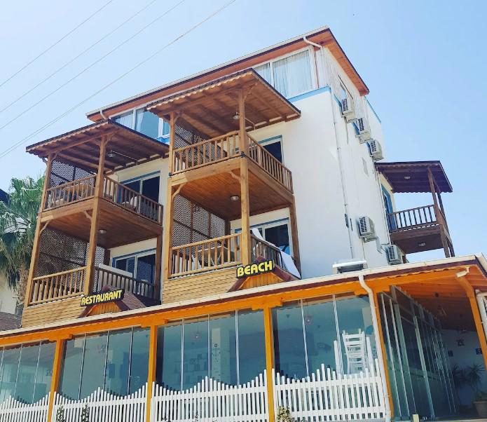 Mose Restoran Motel Beach