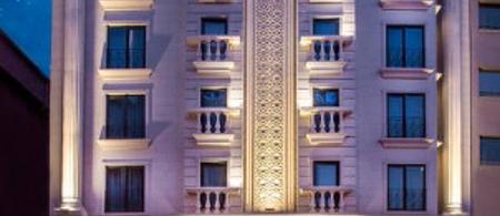 Demonti Hotel