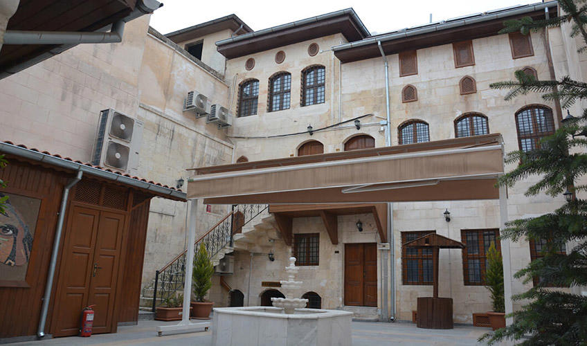 Zeynep Hanım Konağı