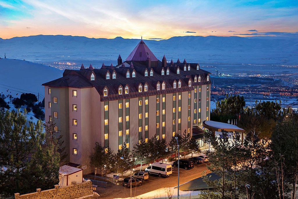 Palan Hotel Ski & Convention Resort