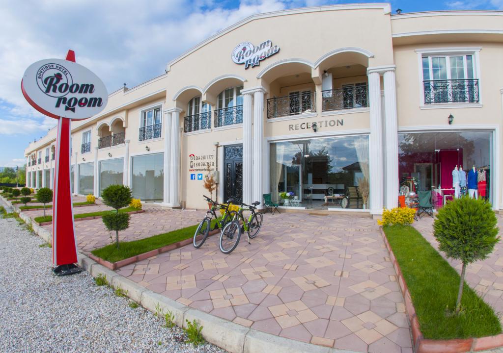 Room Room Boutique Hotel