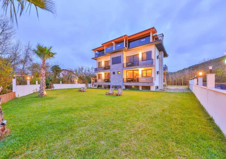 Agva Pieria Luxury Hotel +16