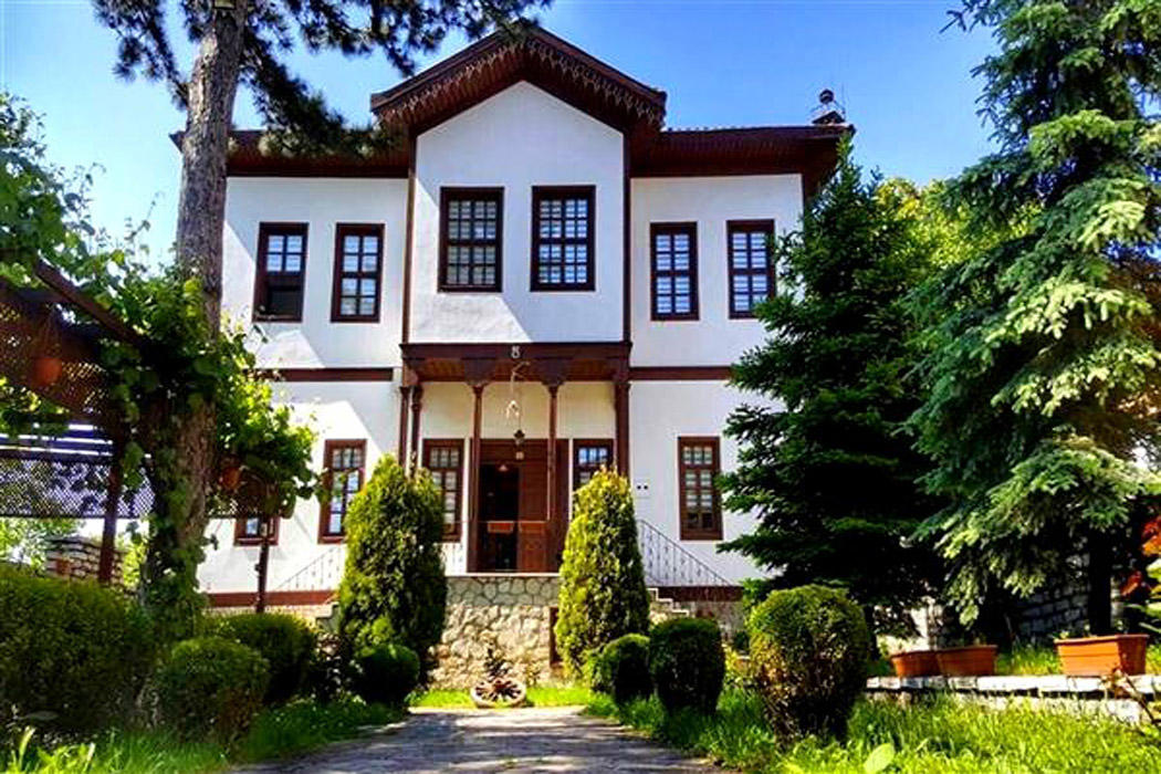 Hüma Hatun Konağı