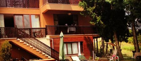 Villa Pine Garden