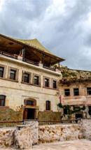 Nar Cave House
