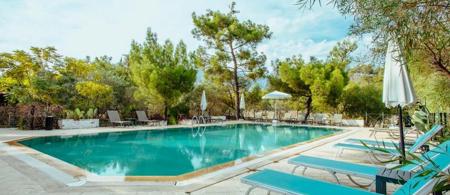 Eski Yeni Tatil Evi