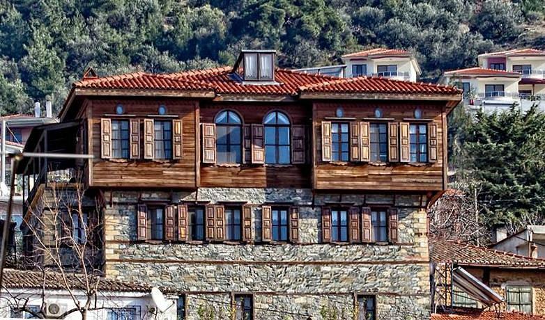 Altın Çeşmeli Konak