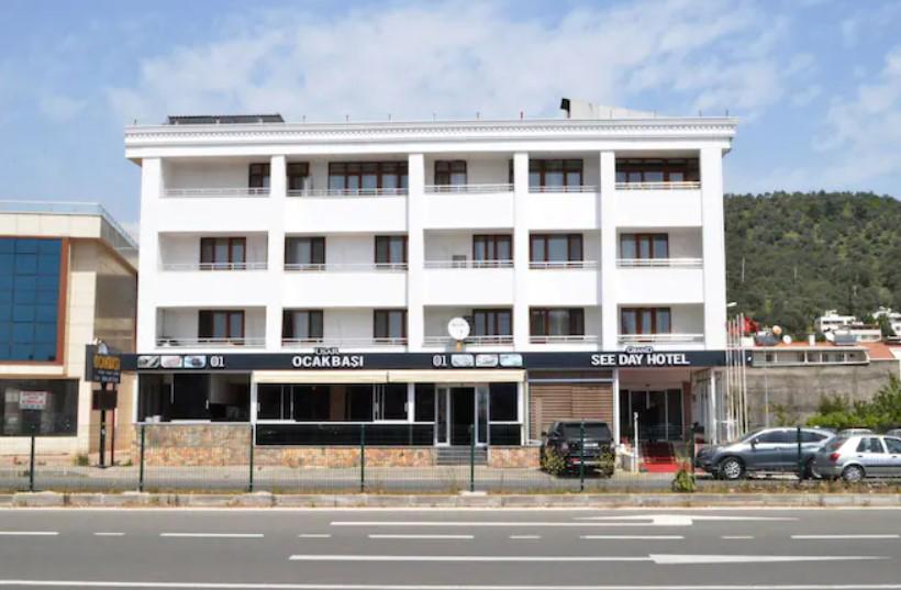 Grand See Day Hotel