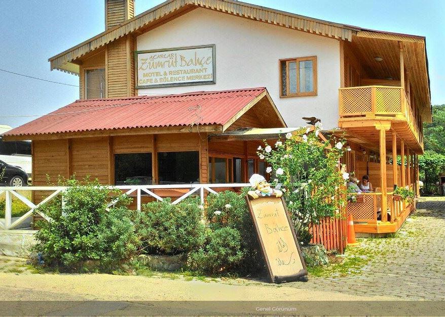 Acarlar Zumrut Bahce