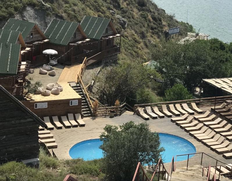 Ayanya Beach & Bistro Bungalows