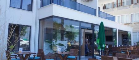 The Lavington Beach Hotel